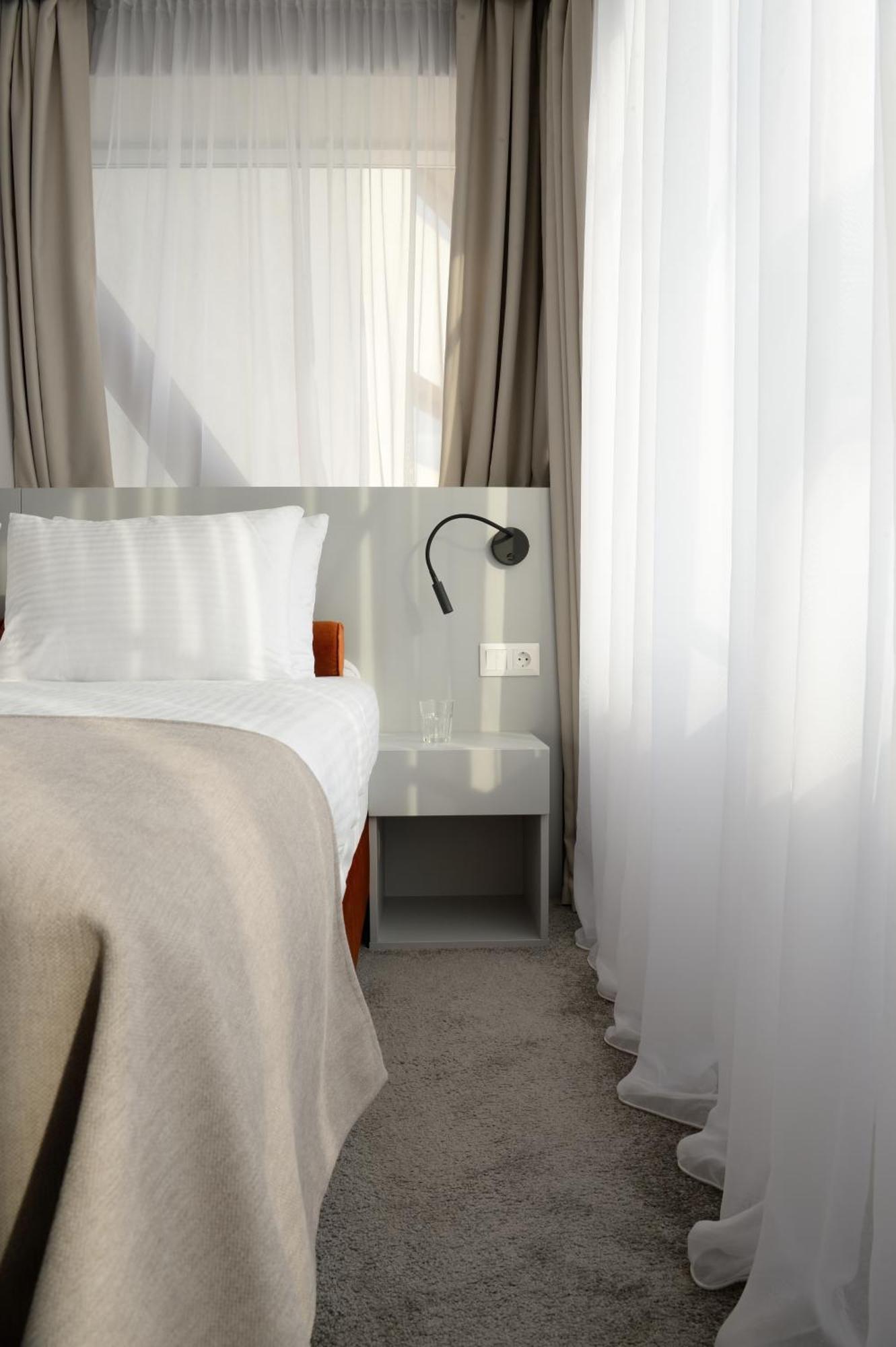 Premier Hotel Μίσκολτς Δωμάτιο φωτογραφία